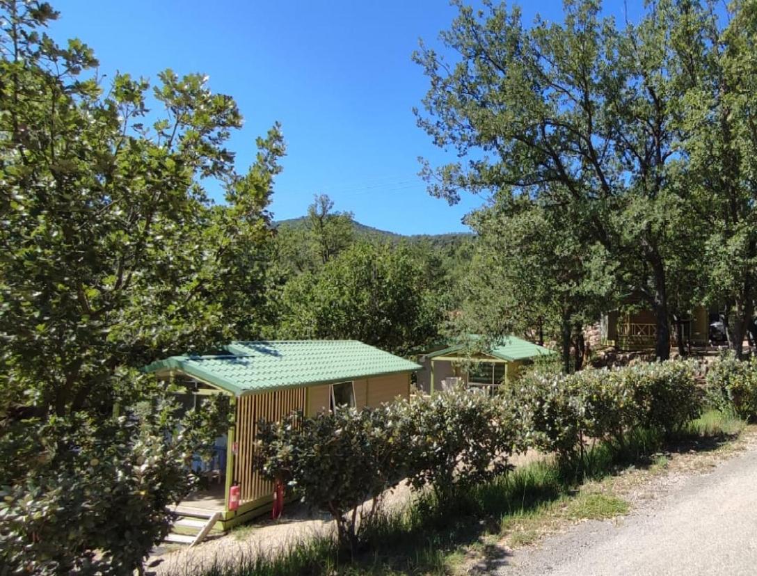 Camping Pres Du Lac De Sainte Croix Bauduen Exteriör bild
