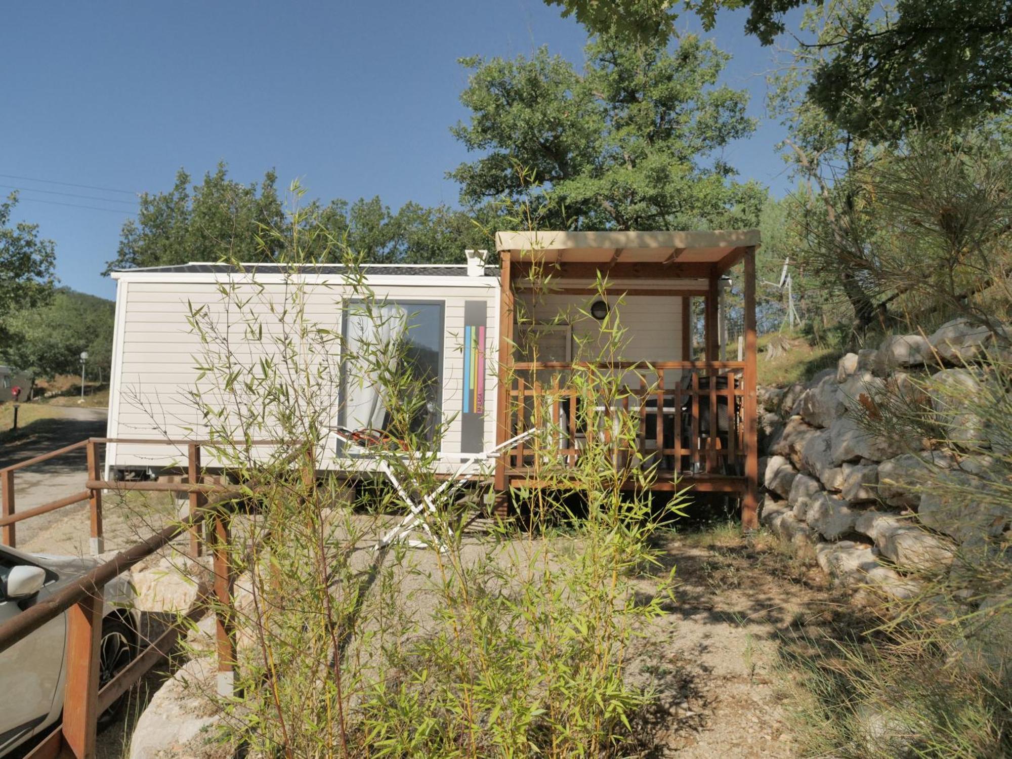 Camping Pres Du Lac De Sainte Croix Bauduen Exteriör bild